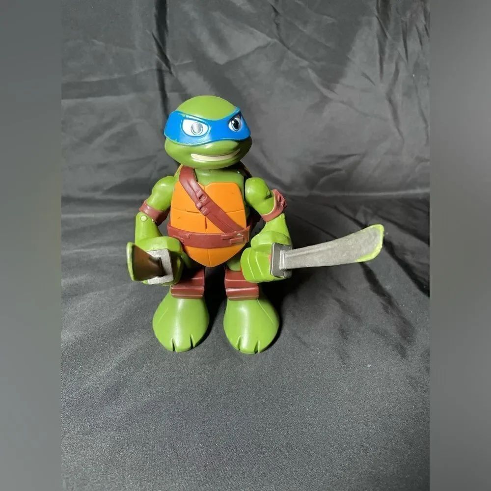 2014 Viacom TMNT LEONARDO 6'' Interactive Figure Teenage Mutant Ninja Turtles